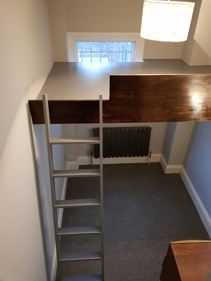 space saving loft beds for small rooms